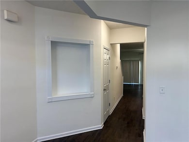 2729 Heathrow Dr, Lawrenceville, GA 30043 - photo 7