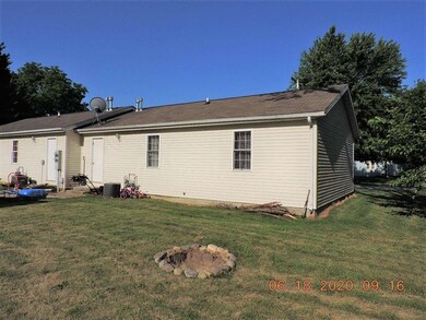 309 N Morgan St unit . D, Mentone, IN 46539 - photo 2