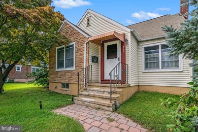 249 N Franklin St, Boyertown, PA 19512 - photo 2