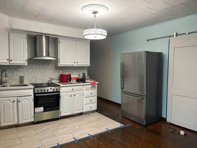 512 Pine St unit 1 East, Fall River, MA 02720 - photo 5