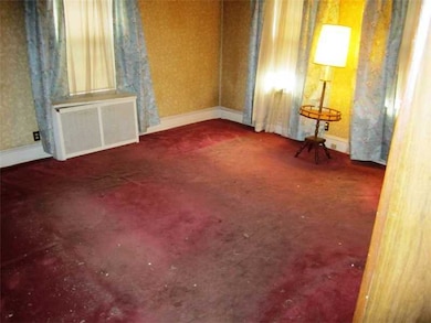 158 Pine St, Pawtucket, RI 02860 - photo 4