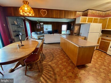 92 Riverview Ave, Paulsboro, NJ 08066 - photo 5