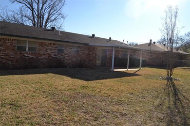 2915 Sidney Dr, Denison, TX 75020 - photo 3