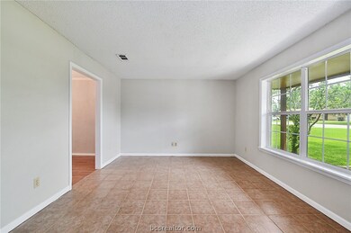 1305 Augustine Ct, College Station, TX 77840 - photo 2