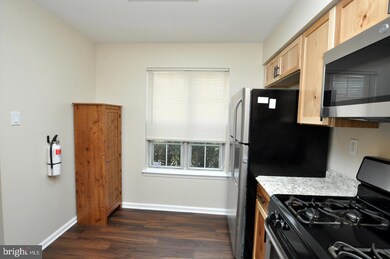 4405A Fenwick Ln unit 4405A, Mount Laurel, NJ 08054 - photo 4