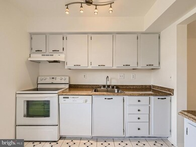 20 Bernadotte Ct, Parkville, MD 21234 - photo 6