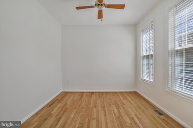 14512 Dolbrook Ln, Bowie, MD 20721 - photo 5