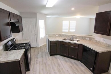 1304 Starling Ln, Ennis, TX 75119 - photo 7