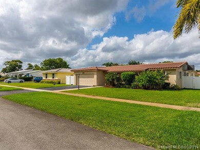 Large 2,664 sq. ft. house with a pool
