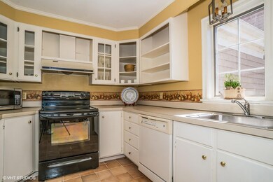 05_39TowerHillRd_18D_5_Kitchen_MLSuse_15