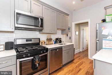 34 S Clinton St unit 1ST FLOOR, Doylestown, PA 18901 - photo 5