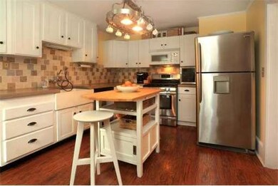 15 Franklin St, Newburyport, MA 01950 - photo 2