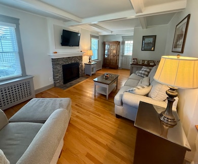 81 Newton St, Stratford, CT 06614 - photo 5