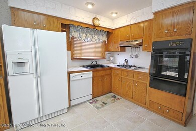 130 Buffalo St, Staten Island, NY 10306 - photo 6