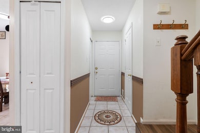 520 Kingdom Ct, Odenton, MD 21113 - photo 3