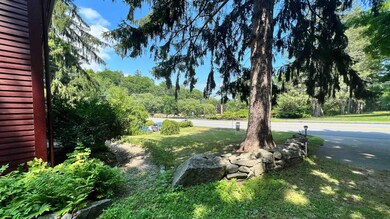 22 Newmarket Rd, Durham, NH 03824 - photo 5