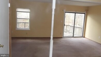 11633 Summer Oak Dr, Germantown, MD 20874 - photo 3