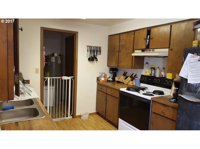 135 Valley St, Halfway, OR 97834 - photo 7