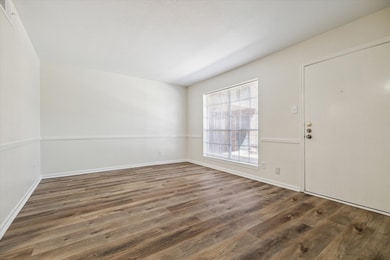 11540 Chimney Rock Rd unit 128, Houston, TX 77035 - photo 2