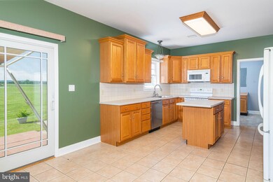 36 Mine Rd, Fleetwood, PA 19522 - photo 4