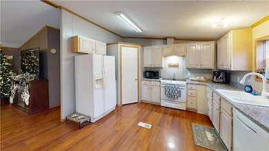 104 S Bailey Rd, Pittsburg, KS 66762 - photo 4