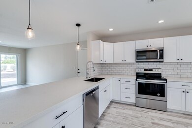 633 N Roosevelt Ave, Chandler, AZ 85226 - photo 2