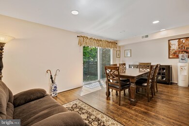 38 Penny Ln, Baltimore, MD 21209 - photo 5