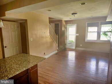 40 Upmanor Rd, Baltimore, MD 21229 - photo 3