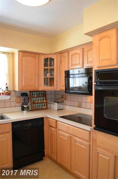 3915 Sadie Rd, Randallstown, MD 21133 - photo 7