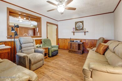 Living area/den