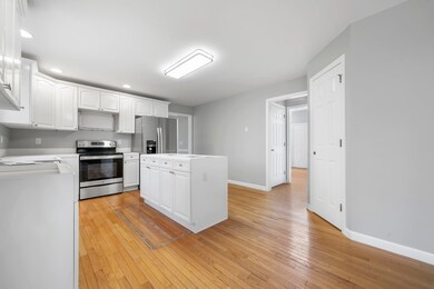 23 White Oak Dr, Nashua, NH 03063 - photo 5