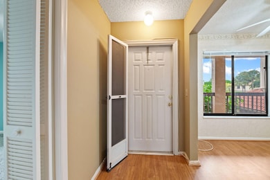 10092 Cedar Point Blvd unit 2050, Boynton Beach, FL 33437 - photo 4