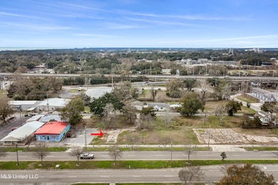 323 Caillavet St, Biloxi, MS 39530 - photo 5