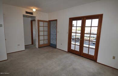 FRONT RM