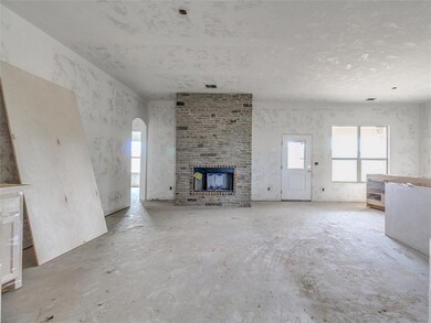 8621 Oak Tree Cir, Guthrie, OK 73044 - photo 4