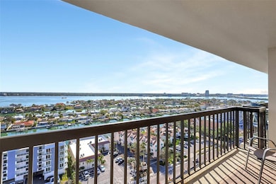 Breathtaking panoramic view - left side