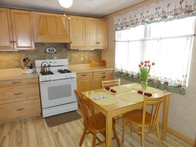 DINETTE AREA