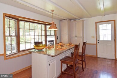 6841 Trexler Rd, Lanham, MD 20706 - photo 5