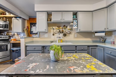 202 Proctor Ave, Elkland, PA 16920 - photo 5