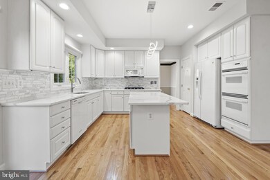 2073 Madrillon Rd, Vienna, VA 22182 - photo 3