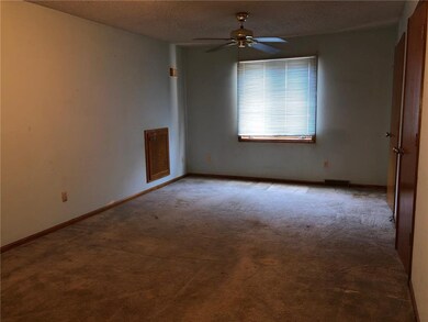 10600 W 50th St, Shawnee, KS 66203 - photo 5