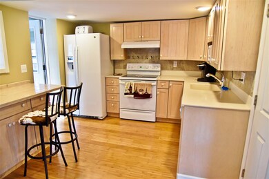 87 Andover St, Ludlow, VT 05149 - photo 6