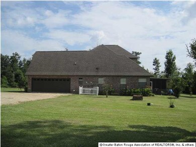 Side view with the garage