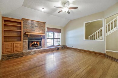 2632 Amber St, Moore, OK 73160 - photo 4