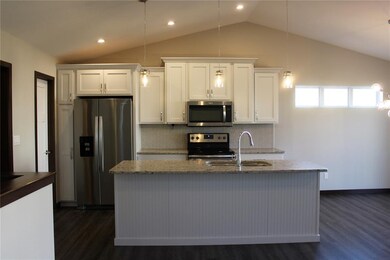 1707 Bobcat Dr NW, Cedar Rapids, IA 52405 - photo 3