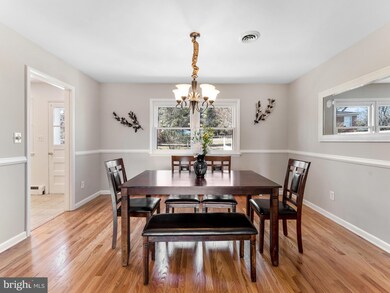 2108 Liberty Lake Dr, Sykesville, MD 21784 - photo 5