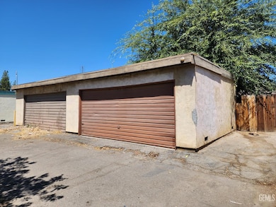 5611 Wilson Rd, Bakersfield, CA 93309 - photo 5