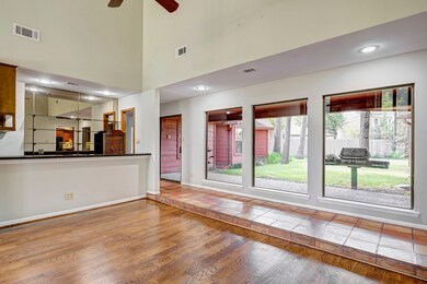 1102 Briarbrook Dr, Houston, TX 77042 - photo 6