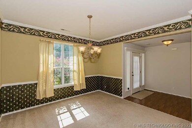 1726 S Broadway St, Skiatook, OK 74070 - photo 4