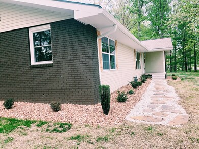 1960 Bell Rd, Crossville, TN 38571 - photo 3